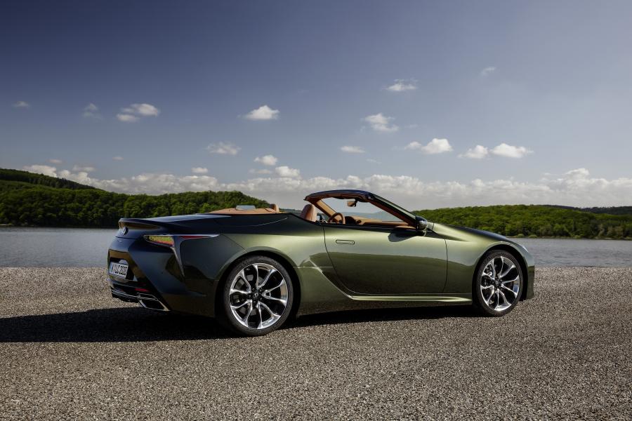  Lexus LC500 Convertible 2020 года  (WW) (фото 6 из 17)